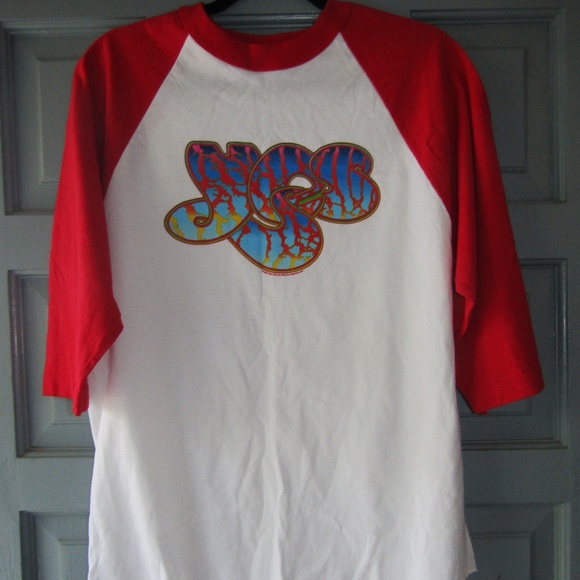 Alstyle Tops - YES THE BAND BASEBALL TEE RED WHITE & LOGO SZ M